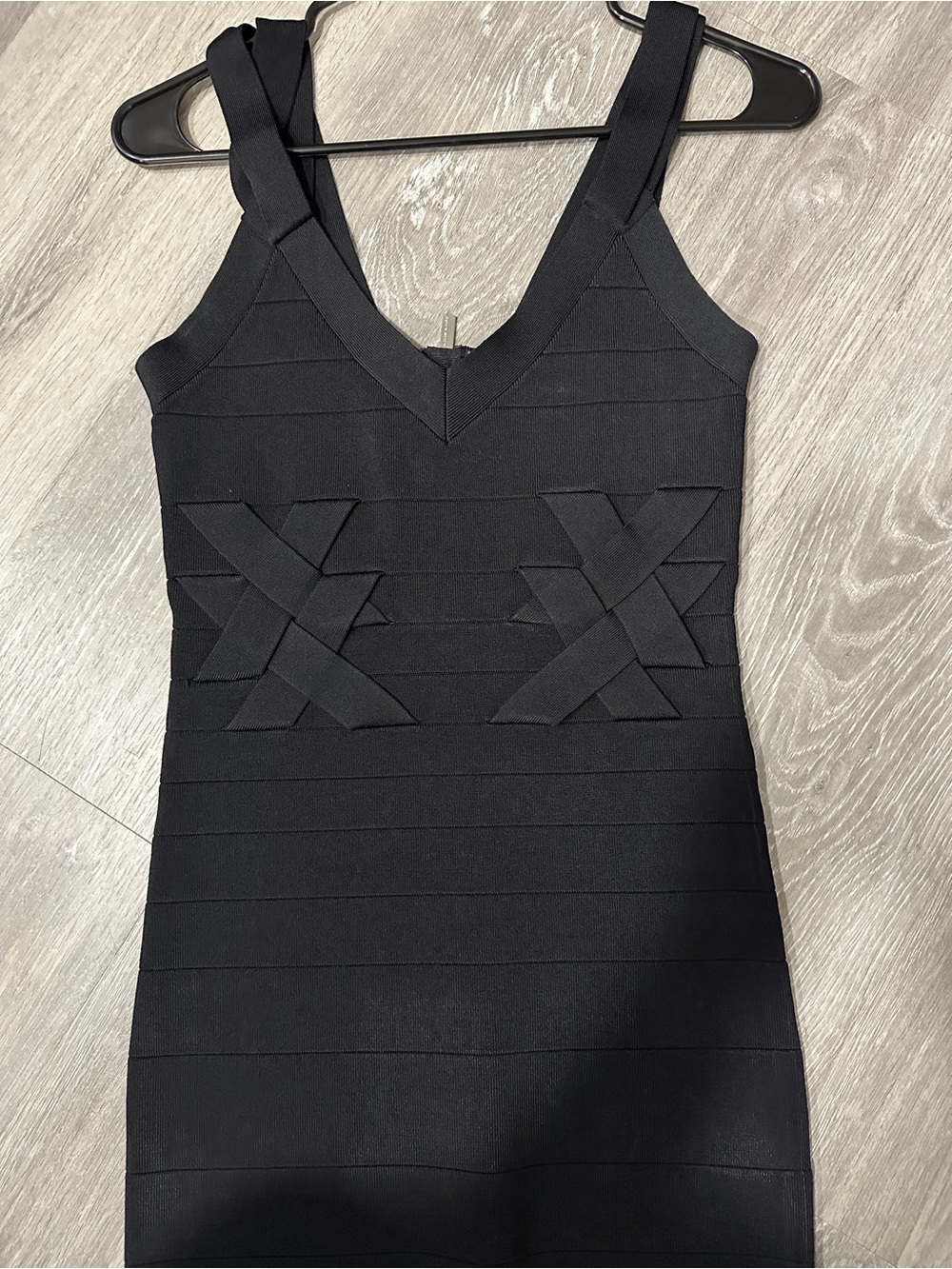 Karen Millen Black V-Neck Bandage Midi Dress - Picture 2 of 5
